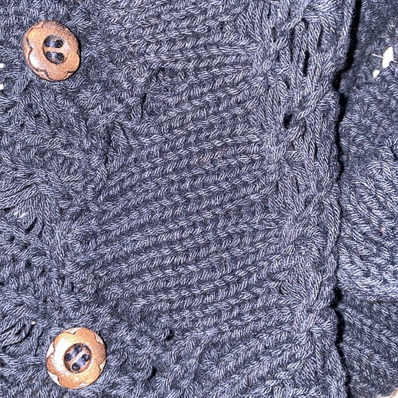 NWT x REVOLVE Jilly Free People Large Crocheted Cropped Cardigan Button Sweater - Picture 13 of 15